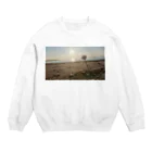 何気ない日常に小さな幸せの夕涼み Crew Neck Sweatshirt