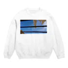 路地と廃墟と緑の見える景色 Crew Neck Sweatshirt