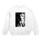 chachakoyaのガムをくわえたラブラドールレトリバー  Crew Neck Sweatshirt