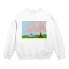 鶴丸男のお店の桜で涼む芦毛の怪物くん Crew Neck Sweatshirt