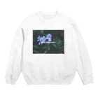 ぴぴぴ わーくすの青いお花のスウェット Crew Neck Sweatshirt