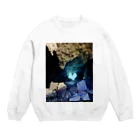 旨味教授といちごもちぷりんの鍾乳洞の青いハート Crew Neck Sweatshirt