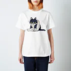 寂しんぐのはちわれのねこ(毛づくろい) スタンダードTシャツ