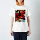 蜜と蝶の花と墨 a Regular Fit T-Shirt