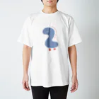 ぼんやり商会 SUZURI店のおめでとう2さい（こども・ブルー） Regular Fit T-Shirt