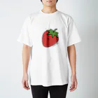 ぼんやり商会 SUZURI店のいちごさん ｡ｏＯ Regular Fit T-Shirt