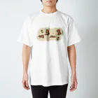 SOMALY【SUZURI店】のくまとはちみつ Regular Fit T-Shirt