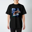 myopia hyperopiaのきんぎょ Regular Fit T-Shirt