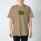 なまけものの風のコリスとコロコロバウム Regular Fit T-Shirt