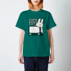 soratoのテレビにかじりつくうさぎ スタンダードTシャツ