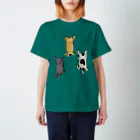すとろべりーガムFactoryの登ってくるネコたち Regular Fit T-Shirt