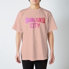 JIMOTO Wear Local Japanの新宿区 SHINJUKU CITY ロゴピンク Regular Fit T-Shirt