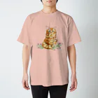 もけけ工房 SUZURI店のすももとミニバラ Regular Fit T-Shirt