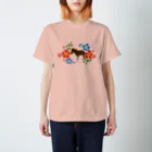 poniponiの馬と鮮やかな花 スタンダードTシャツ