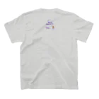 なっつ ふぁくとりーのゼンタングル　ナマケモノ Regular Fit T-Shirtの裏面