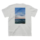 のゆきのしゃしーんのHIGH TIDE バックプリント Regular Fit T-Shirtの裏面