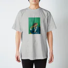 石井みつこのキザなポーズをとるシナモンロール男 Regular Fit T-Shirt