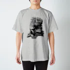 Pencil reptiles | 鉛筆の爬虫類達のグリーンイグアナ | Iguana iguana Regular Fit T-Shirt