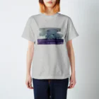UsamaruのThe Quiet Sea After a Storm ー嵐の後の静かな海ー Regular Fit T-Shirt