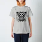 なっつ ふぁくとりーのゼンタングル　ナマケモノ Regular Fit T-Shirt