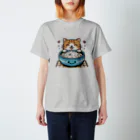 ねこてぃーしゃつ特集のごはんねこ Regular Fit T-Shirt