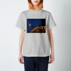 エキサイティングファクトリーのTOKYO evening view Regular Fit T-Shirt