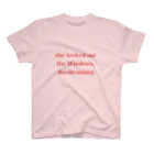 Don't be afraid!の窓の外の空想☁️ スタンダードTシャツ