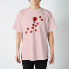 curiouslipsのいちご　赤い苺 Regular Fit T-Shirt