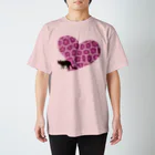 猫とやっし～ぃのアレコレのピンクヒョウ柄ハート スタンダードTシャツ