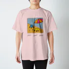 Futakawa Mayuのグッズショップのpool カエル Regular Fit T-Shirt