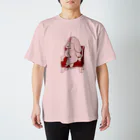 ぷらいべったーの椅子に座ったプードル Regular Fit T-Shirt