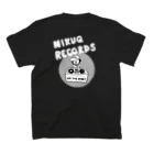 ウサギのウー by NIKUQ WORKSのNIKUQ RECORDS Regular Fit T-Shirtの裏面