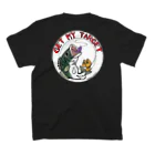 猫とネコ犬の釣りにゃんこ スタンダードTシャツの裏面