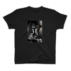 シッポ追いの猫写真店のBack in Black Regular Fit T-Shirt