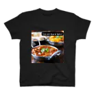 Kenny's Pine Treeの世界の食べ物に舌鼓 スタンダードTシャツ