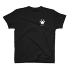 mamapockのdog paw_white Regular Fit T-Shirt