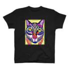 miamissioneのカラフルでエスニックテイストでポップな猫－Colorful, ethnic flavored, pop cat. スタンダードTシャツ