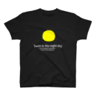 sumiirokemomoの夜空で泳ぐ Regular Fit T-Shirt