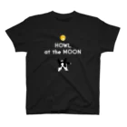 コチ(ボストンテリア)のボストンテリア(HOWL at the MOON ロゴ)[v2.8k] Regular Fit T-Shirt