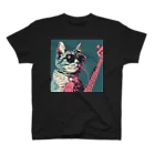 Feelin Shades Studioのメロディック・ムーズ・キャット スタンダードTシャツ