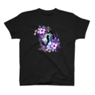 Mellow-Skyの紫の花と影 Regular Fit T-Shirt