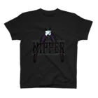 Atelier Pua laniのNIPPER×ニッパー（ライン有り） Regular Fit T-Shirt