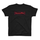 kyozonplusのフレームロゴ　ブラックレッド Regular Fit T-Shirt
