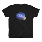 ささがわ なおの宇宙に吸い込まれていくラッコ  スタンダードTシャツ