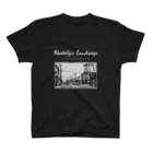 ヴィンテージ鉄道写真グッズの店の東京 銀座を路面電車が走る風景 （モノクロフォト） Regular Fit T-Shirt
