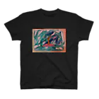 危険なたぬきのさくら Regular Fit T-Shirt