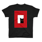 WAMI ARTの赤い窓と黒猫 スタンダードTシャツ