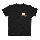 こまりのお店のポケットねこまりTシャツ ブラック Regular Fit T-Shirt