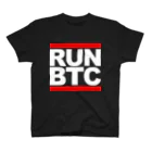 MCP FactoryのRUN BTC(黒) Regular Fit T-Shirt