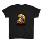 yoshigon artshopのCRAZY BURGER Regular Fit T-Shirt